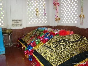 Lalon's Shrine Bangladesh, Source - Shahnoor Habib Munmun, This file is licensed under the Creative Commons Attribution 3.0 Unported license.