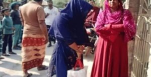 ভেড়ামারায় বিয়ের দাবিতে প্রেমিকের বাড়িতে ৪ বছরের কন্যা'র মা