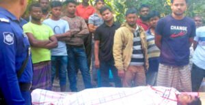 দৌলতপুরে নিজের গলায় কোপ দিয়ে আত্মহত্যা