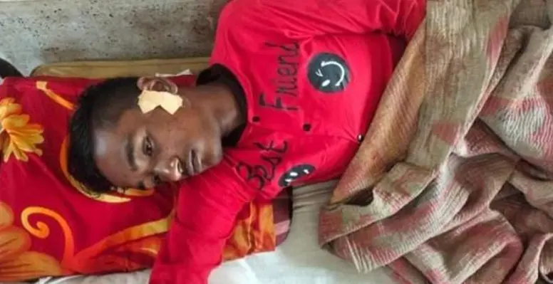 Fay 11 22 2 2023 ছাত্রীকে ভাবি ডাকায় ছাত্রকে পাইপ দিয়ে পিটিয়েছে প্রধান শিক্ষক