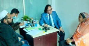মিরপুরে ডাঃ মুসতানজীদের বিনামূল্যে স্বাস্থ্যসেবা প্রদান