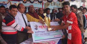 দৌলতপুরে বঙ্গবন্ধু গোল্ডকাপ ফুটবল টুর্নামেন্টের ফাইনাল খেলা অনুষ্ঠিত