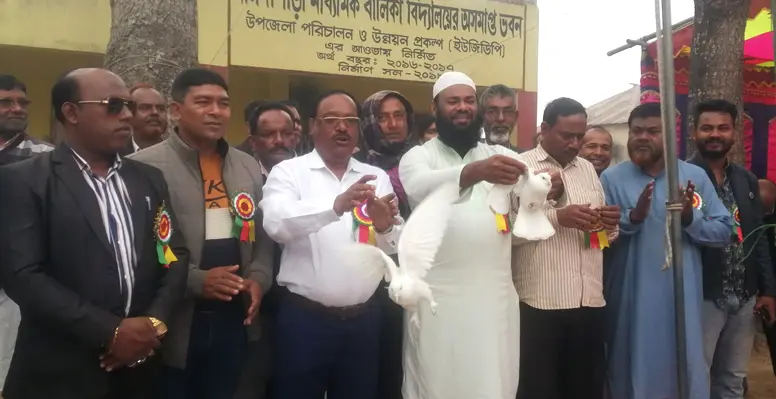 বলিদাপাড়া বালিকা বিদ্যালয়ের বার্ষিক ক্রীড়া প্রতিযোগীতার উদ্বোধন