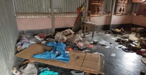 ১০ কোটি টাকা মূল্যের সম্পদ লুটের অভিযোগ! মানুষ শূন্য গ্রাম