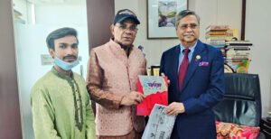 নবনিযুক্ত মহামান্য রাষ্ট্রপ্রতির সাথে আহমেদ শরীফের সাক্ষাত