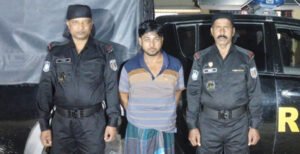 কুষ্টিয়ায় র্যাবের অভিযানে ফেনসিডিল সহ মাদক ব্যবসায়ী মোস্তফা গ্রেফতার