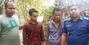 ইবি থানা পুলিশের হাতে ১০ পিচ ইয়াবা সহ মাদক ব্যাবসায়ী আটক