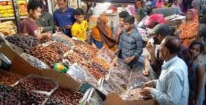 জিনিসপত্রের দাম চান্দে চান্দে বাড়ে কিন্তু আয় বাড়ে না