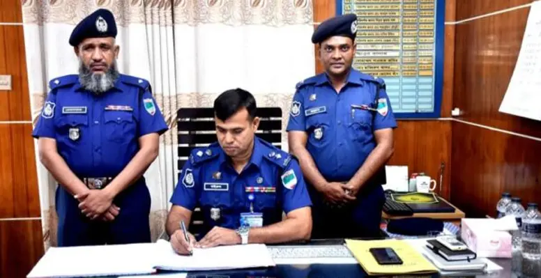 কুষ্টিয়ার মডেল থানা বার্ষিক পরিদর্শন করলেন পুলিশ সুপার