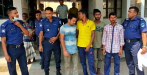 কুমারখালীতে আওয়ামী লীগের দু’গ্রুপের সংঘর্ষ, গ্রেপ্তার ৪