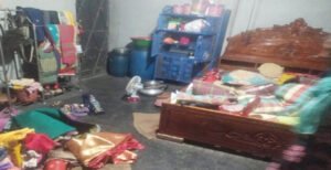 কুষ্টিয়ায় পুলিশ পরিচয়ে ১০ লাখ টাকার মালামাল ডাকাতি!