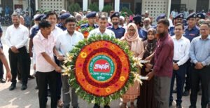 বঙ্গবন্ধুর প্রতিকৃতিতে শ্রদ্ধা নিবেদনের মাধ্যমে কুষ্টিয়াতে ঐতিহাসিক মুজিবনগর দিবস পালিত