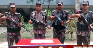 ভারতীয় সীমান্ত থেকে ১২ কেজি রৌপ্য উদ্ধার