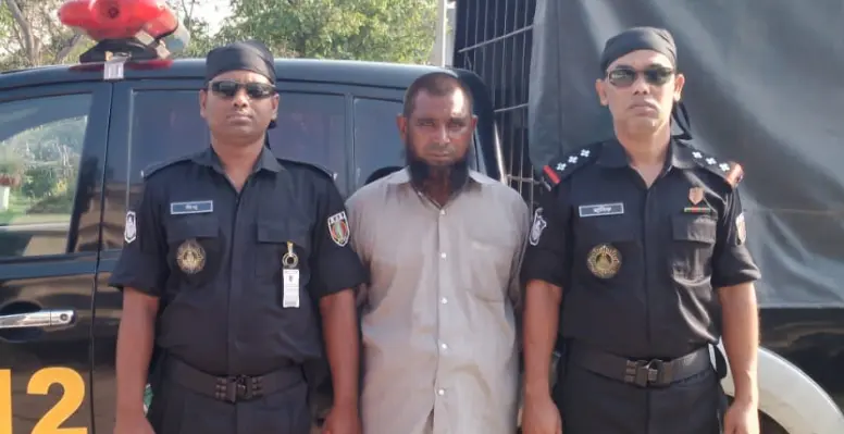 Fay 13 6 4 2023 কুষ্টিয়ায় র‌্যাবের অভিযানে ১০ বছরের সশ্রম কারাদণ্ডপ্রাপ্ত আসামি গ্রেফতার