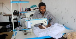 ঈদ সামনে রেখে দরজি পাড়ায় ব্যস্ততা বেড়েছে, তবে প্রত্যাশা অনুযায়ী অর্ডার পাচ্ছে না