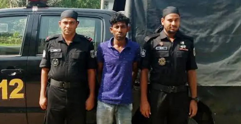 র‌্যাবের অভিযানে মাদক মামলায় যাবজ্জীবন সাজাপ্রাপ্ত পলাতক আসামি সুজন মন্ডল গ্রেফতার