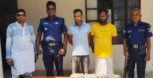কুষ্টিয়ায় ফেনসিডিলসহ দুই মাদককারবারি আটক