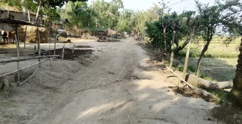 ১ কিলোমিটারের জন্য পাড়ি দিতে হয় ৮ কিলোমিটার রাস্তা