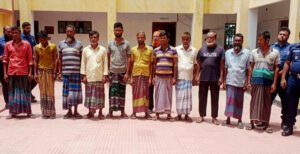 কুমারখালীতে জাসদের অফিস থেকে ১১ জুয়ারি গ্রেফতার, পলাতক নেতা