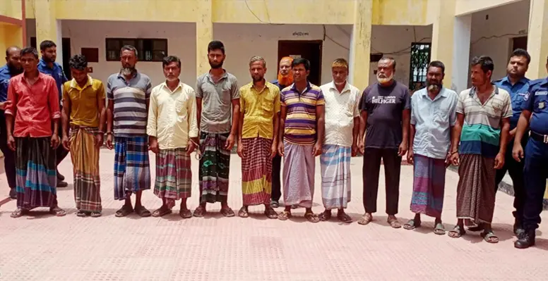 কুমারখালীতে জাসদের অফিস থেকে ১১ জুয়ারি গ্রেফতার, পলাতক নেতা