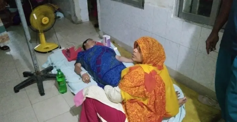 কুমারখালীতে ছিনতাইকারীদের কবলে পড়ে সর্বস্ব হারালেন স্কুল শিক্ষিকা