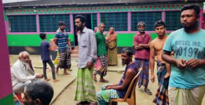 কুমারখালীতে গৃহবধূর মাথায় পিস্তল ঠেকিয়ে ডাকাতির অভিযোগ, আতঙ্কিত এলাকাবাসী