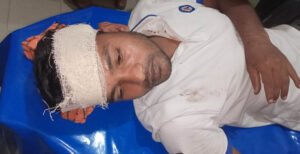 কুষ্টিয়ায় পূর্ব শত্রুতার জেরে যুবককে কুপিয়ে গুরুতর আহত : থানায় অভিযোগ