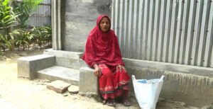 খোকসায় অসহায় বৃদ্ধার চাল-রুটি ও নগদ টাকা চুরি