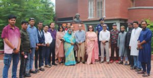 সাংবাদিক কাঙাল হরিনাথ মজুমদারের জাদুঘর পরিদর্শন করেন প্রধানমন্ত্রী প্রেসসচিব ইহসানুল করিম