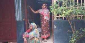 খোকসাতে এক পরিবারকে সমাজচ্যুত করে রেখেছে মাতব্বররা