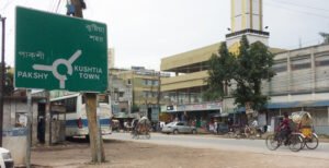 কুষ্টিয়া শহরে গণশৌচাগার সংকট, স্বাস্থ্য ঝুঁকিতে দোকান মালিক-কর্মচারীরা