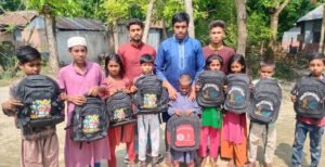 কুমারখালীতে শিক্ষার্থীদের মাঝে শিক্ষা উপকরণ বিতরণ