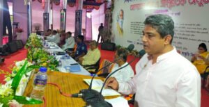 শিলাইদহে রবীন্দ্র কুঠিবাড়িতে নেই পুরানো জৌলুশ 