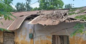 ভেড়ামারায় ঝড়ে লন্ডভন্ড আদিবাসীদের বসত বাড়ি