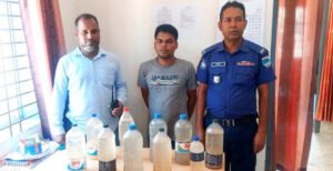 কুষ্টিয়ায় দেশীয় বাংলা মদ সহ মাদক ব্যবসায়ী গ্রেফতার
