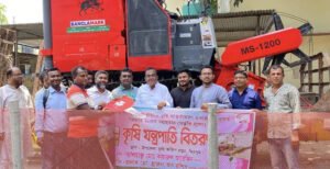 মিরপুরে ভর্তুকি মূল্যে কৃষি যন্ত্রপাতি বিতরণ