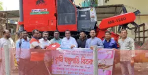 মিরপুরে ভর্তুকি মূল্যে কৃষি যন্ত্রপাতি বিতরণ