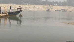 খননে পুরনো খরস্রোতা রূপ ফিরে পেল গড়াই নদী