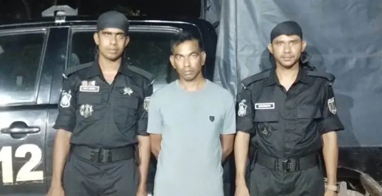 কুষ্টিয়ায় র‌্যাবের অভিযানে টাপেন্টাডল ট্যাবলেট সহ শাহানুর গ্রেফতার