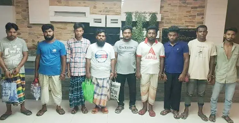 কুষ্টিয়ায় চুরি করা মোটরসাইকেল বিজ্ঞাপন দিয়ে বিক্রির প্রাক্কালে গ্রেফতার 4 কুষ্টিয়ায় চুরি করা মোটরসাইকেল বিজ্ঞাপন দিয়ে বিক্রির প্রাক্কালে গ্রেফতার কুষ্টিয়ায় চুরি করা মোটরসাইকেল বিজ্ঞাপন দিয়ে বিক্রির প্রাক্কালে গ্রেফতার