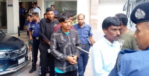 দৌলতপুরে তিনজনকে পুড়িয়ে হত্যা মামলায় আরও ৪০ আসামি কারাগারে