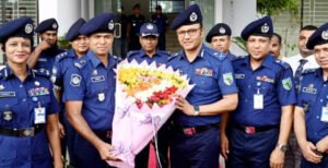 দেশ ও জনগণের স্বার্থে হাইওয়ে পুলিশ মহাসড়কে নিরাপত্তা দিতে বদ্ধপরিকর : অ্যাডিশনাল আইজিপি শাহাবুদ্দীন খান