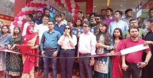 কুষ্টিয়ায় হারল্যানের শো-রুম উদ্বোধন করলেন চিত্র নায়িকা অপু বিশ্বাস