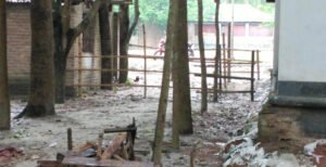 দৌলতপুরে মুক্তিযোদ্ধা পরিবার সহ অবরুদ্ধ দশটি পরিবার