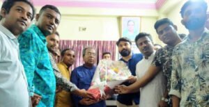 কুষ্টিয়া জেলা আ.লীগ নেতৃবৃন্দের সাথে নবগঠিত স্বেচ্ছাসেবক লীগ সভাপতি-সম্পাদকের সৌজন্য সাক্ষাৎ