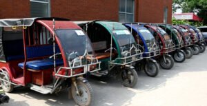 কুষ্টিয়ায় ৮ টি ইজিবাইক উদ্ধার, ছিনতাই ও চোর চক্রের ১২ সদস্য আটক