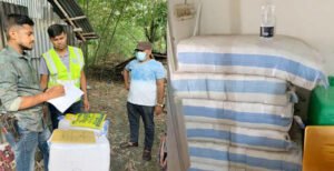 দৌলতপুরে নকল আকিজ বিড়িসহ ব্যান্ডরোল ও বিড়ি তৈরির সরঞ্জামাদি জব্দ