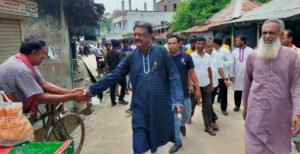 কুমারখালীতে সাবেক এমপি আব্দুর রউফের পথসভা
