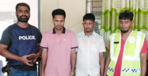 দৌলতপুর থানা পুলিশের অভিযানে ইয়াবাসহ আটক ২