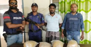 দৌলতপুর থানা পুলিশের অভিযানে গাঁজা সহ আটক ১